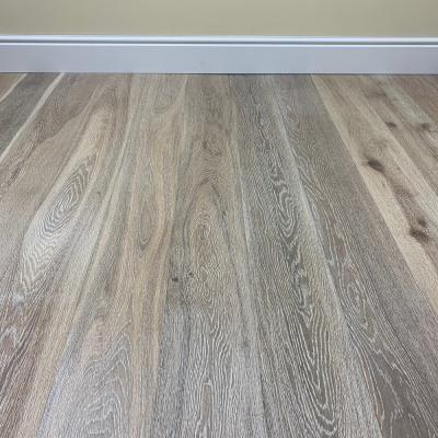 China Modern FSC Certified White Oak Gray Color Parquet Smoked Hardwood Flooring for sale