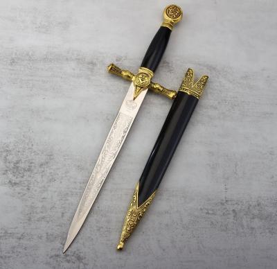 China Exquisite European Sword Golden Cosplay Decorative Gift Knight Europe Style Ceremonial Sword for sale