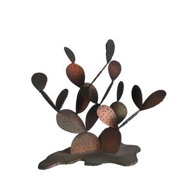 China Realistic China Cactus Iron Sculpture for Garden Decoration for sale