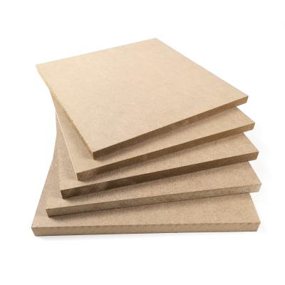 China Best Quality China Supplier Modern Plain MDF Board Raw Fiberboard 18mm MDF For Furniture for sale