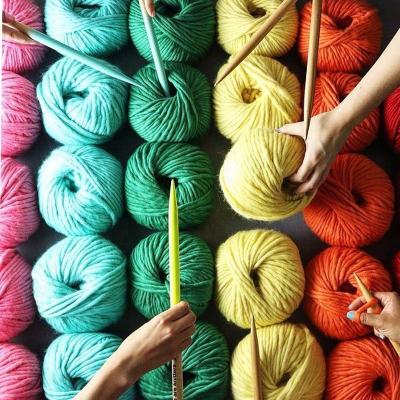 China Viable 8mm 66s 1kg 200g 500g Fancy Crochet Hand Knitting Chunky Chunky Blanket 100% Merino Wool Yarn for sale