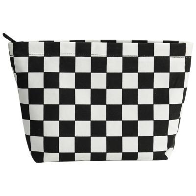 China Portable New design black white grid print zipper pouch stationary cases travel portable large capacity custom makeup bag for sale