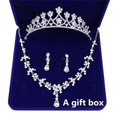 China TRENDY Bride Crown Three-Piece Set Wedding Hair Accessories Bridal Crown Tiara Necklace Earrings Jewelry Set for sale