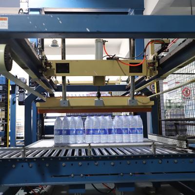 China 2022 Hot Sale Bottle Palletizer Machine Simple Maintenance Easy Operation Automatic Robot Palletizer Stacker Water Packing Line for sale