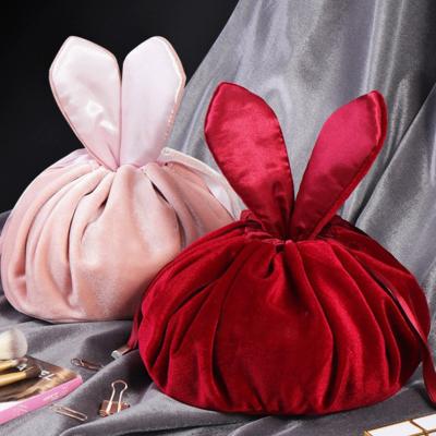 China Korean Fashionable Cosmetic Bag Drawstring Cute Cartoon Velvet Rabbit Fluff Handbag Large Capacity Bag Friction Bag for sale