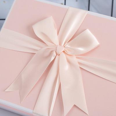 China Custom Recycled Materials Logo Paper Pink Gift Box Cardboard Box Jewelry Box Packaging for sale