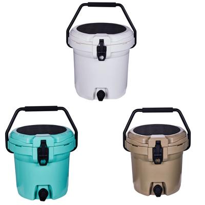 China Kuer waterproof outdoor commercial ice chest small rotomolded round cooler ice box for sale