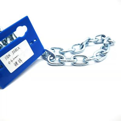 China Factory Supply 2mm Mild Steel DIN 5685 A/C Galvanized Lifting Chain Factory Supply 2mm Short /Long Welded Link Chain Galvanized for sale