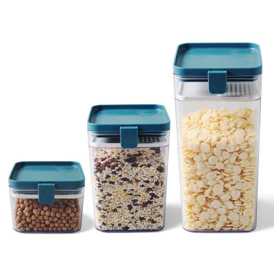 China Sustainable Food Storage Containers Set Clear Airtight Kitchen Canisters Set With Separator Strainer for sale