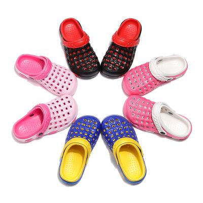 China Breathable Women Garden Shoes EVA Clogs Beach Shoes Garden Clogs For Female for sale