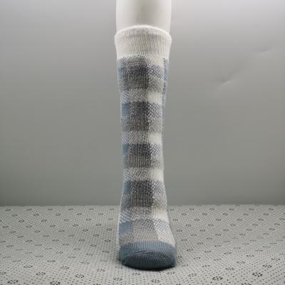 China Acrylic Ladies Fashion Winter Indoor Fuzzy Warm Soft Comfortable Socks for sale