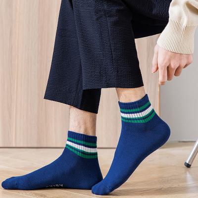 China Factory direct wholesale men's sports running socks classic casual men's socks breathable socks for sale