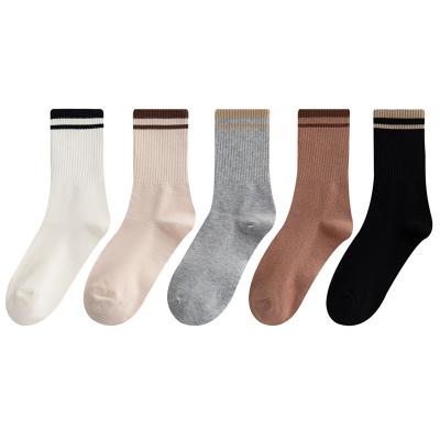 China Fashion Breathable Soft Pure Color High Flexibility Design Cotton Teens Striped Girls Sport Socks for sale