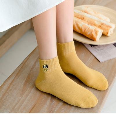 China Custom Made Colorful Bamboo Funny Women Cotton Socks Novelty Socks Women Fashion Cute QUICK DRY Crew Socks for sale