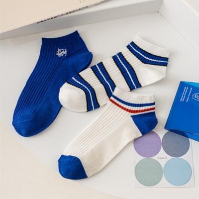 China Breathable Personality Anti Slip Sports Booties Custom Blue Shorts Booties Classic Design Woman Cute Socks for sale