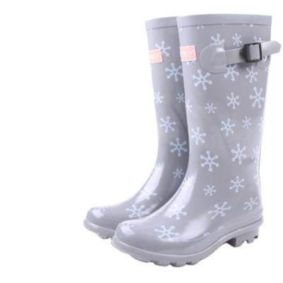 China CUSHIONING New Ladies Snowflake High Rain Boots Color Rain Boots for sale