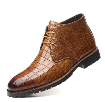 China Breathable Men's Dress Pointed Casual Leather Lace-up Medium Boots for sale