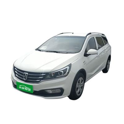 Cina Baojun 310W 2017 1.5L 4 wheel new petrol car china petrol car used cheap cars for sale in vendita