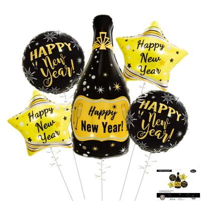 China 5pcs New Year Foil Balloon Set Black Gold 2022 18 Inch New Star Happy Champagne Foil Balloon New Year Eve Party Supplies for sale