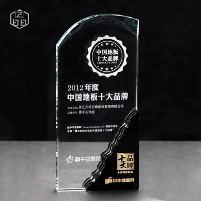 China Cheap Handmade China Crystal Trophy For Company Anniversary Gift for sale