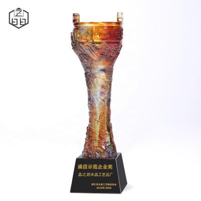 China Custom Liuli Crystal Colored Glaze Crafts Decorative Trophy from Art Craft Fengshui Luxury China Decoration Souvenir for sale