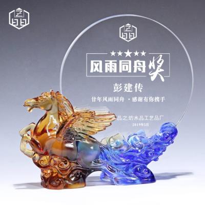 China Decoration Art Craft Luxury China China Trophies and Awards Feng Shui Glass Crystal Liuli Fengshui Award Resin Horse Trophy for sale