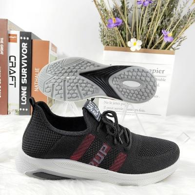 China Fashion Trend China Production Wholesale Men's Walking Shoes Mesh Shoes Old Black Toe Shoes for sale