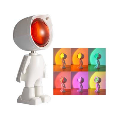 China Astronaut Sunset Lamp Modern Creative Bedside Led Astronaut Projection Lamp Kids Gift Desk Night Light for sale