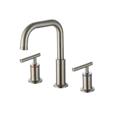 China Brass Faucets Manufacturer 3 Hole Double Handle Double Handle Splash Proof Bathroom Faucets Basin Faucets Anti Wire Drawing for sale