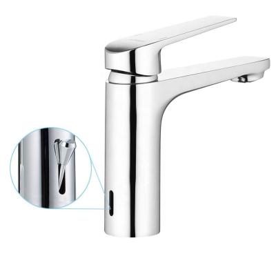 China New Design Modern Brass Chrome Single Hole Single Handle Deck Mounted Faucet Mixer Bathroom Sink Water Faucet Basin Faucets for sale