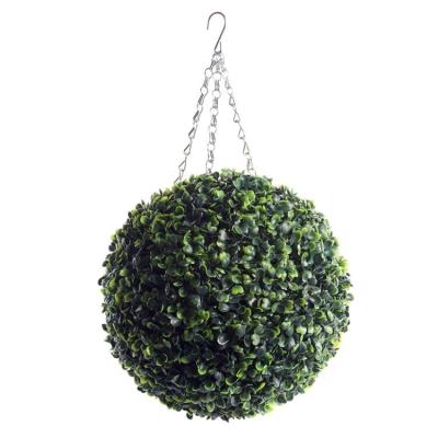 China Eco-friendly Faux Green Cheap Materials Topiary Balls Shaped Artificial Plants Indoor Outdoor Decor Hanging Fake Boxwood Grass Balls For Garden for sale