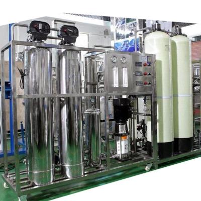 China Hotels 2000LPH Well Water And Brackish Water Treatment RO System , Reverse Osmosis Desalination Machinery for sale