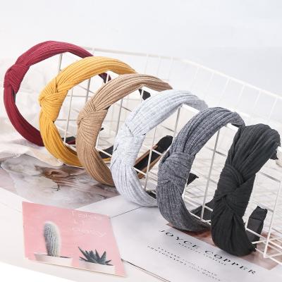 China Simple wide-brimmed non-slip headband pure draw hair band women's smart casual fabric knotted hairband for sale