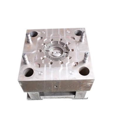 China Professional Casting Parts Aluminum Zinc Magnesium Alloy Pressure Zipper Slider Die Casting Body Molds Heading To Casting for sale