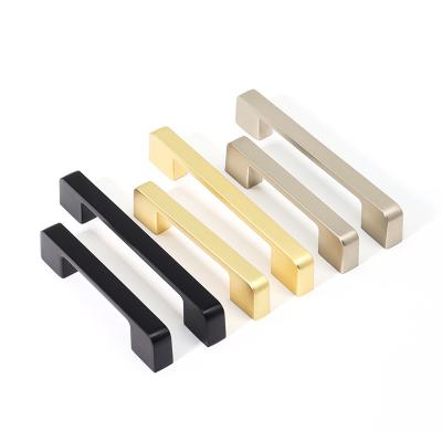 China Traditional Zinc Alloy Furniture Hardware Kitchen Black Gold Cabinet Handle for sale