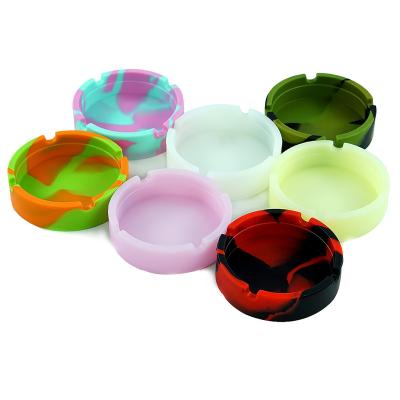 China New Arrival Unbreakable Easy To Clean Silicone Ashtray Wholesale Custom Ashtray Portable Ashtray for sale