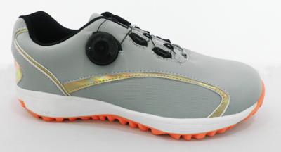 China Zapatos de encargo del golf de las zapatillas deportivas populares del deporte al aire libre con la sujeción inferior en venta