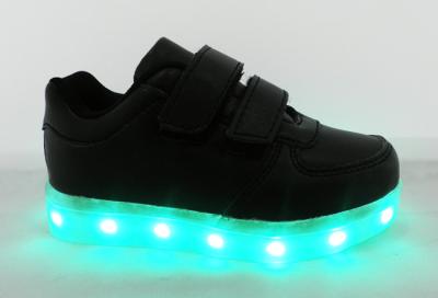 China Popular Simulation Kids Light Shoes Black Spring Shoes With Led Lights for sale