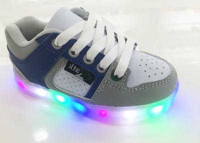 Cina Il Grey/lampeggiante blu calza le scarpe d'ardore di camminata con le luci principali in vendita