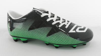 China Voetbalschoenen van lichtgewicht Openluchtvoetbalcleats Aangepaste Vrouwen Te koop