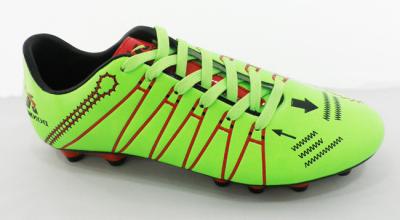 China Fashionable Outdoor Soccer Shoes Lightweight Boys Soccer Cleats for sale