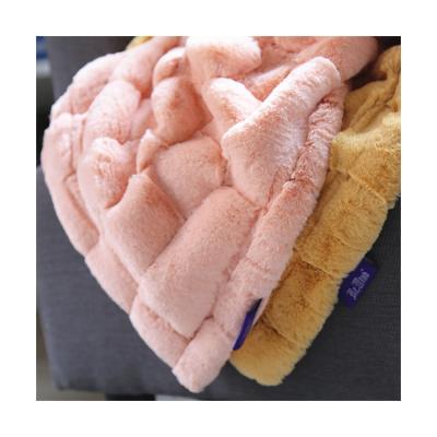 China Wearable Custom Winter Polyester Sherpa Fleece Blanket Square Throw for sale