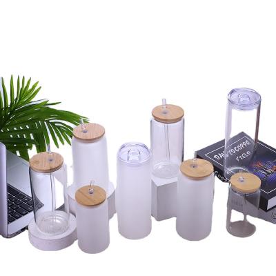 China Viable No MOQ BPA Free High Borosilicate Custom Sublimation Glass Water Bottles With Bamboo Lids And Straw for sale