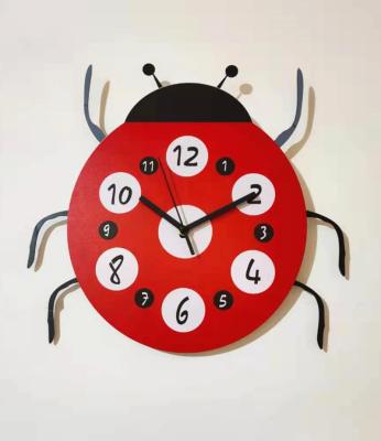 China Shabby Chic Cheap Concise Design Ladybug Cartoon MDF Kids Clock Factory Supplier for sale