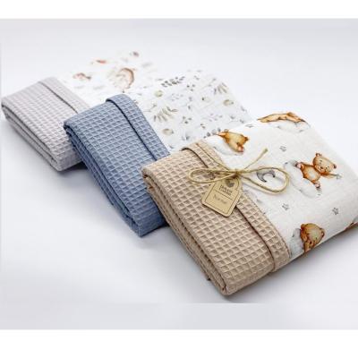 China Hot Selling Customized Anti-Static Kids Cotton Waffle Breathable Muslin Wrap Blankets for sale