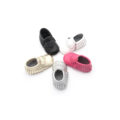 China Electrically Passionate Free Sample Wholesale High Quality Newborn Prewalker Baby Moccasins Leather Trim Baby Shoes for sale