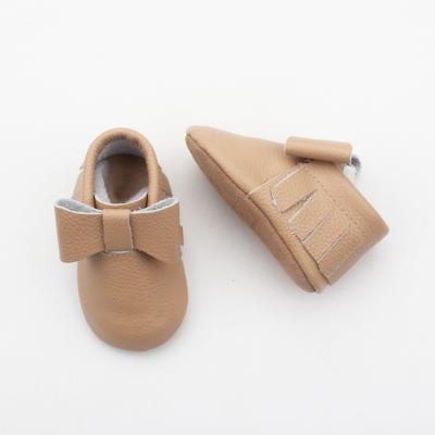 China Lightweight Genuine Leather Baby Sneakers For Baby Design Baby Moccasins Shoes for sale