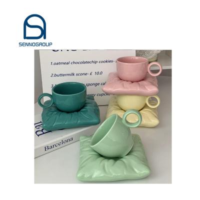 China Wholesale Cute CLASSIC Porcelain Cup Saucer Set Ceramic Tea Saucer Sets Coffee Cup Pillow Bag Saucer With Handle for sale