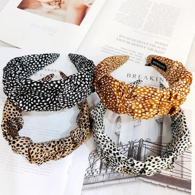 China HB751A Perfect Wide Finish Fashion Leopard Print Fabric Luxury Headband Fashion Luxury Knotted Headband for sale