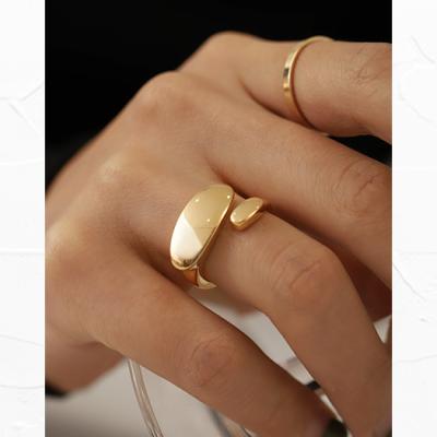 China Irregular Circle Gold Plated Rings Irregular Circle Gold Plated Shiny Simple Geometric Rings Rings For Women French Minimalist Stacking Adjustable Trendy Ring 2021 for sale